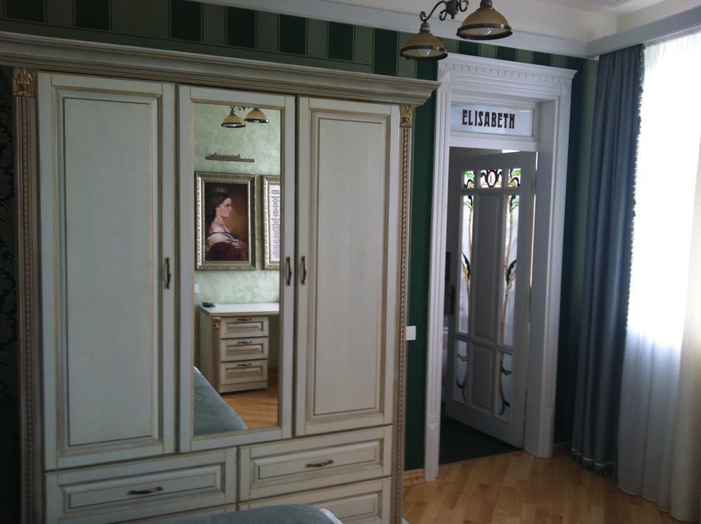 Fontush Boutique Hotel Ivano-Frankivsk Værelse billede